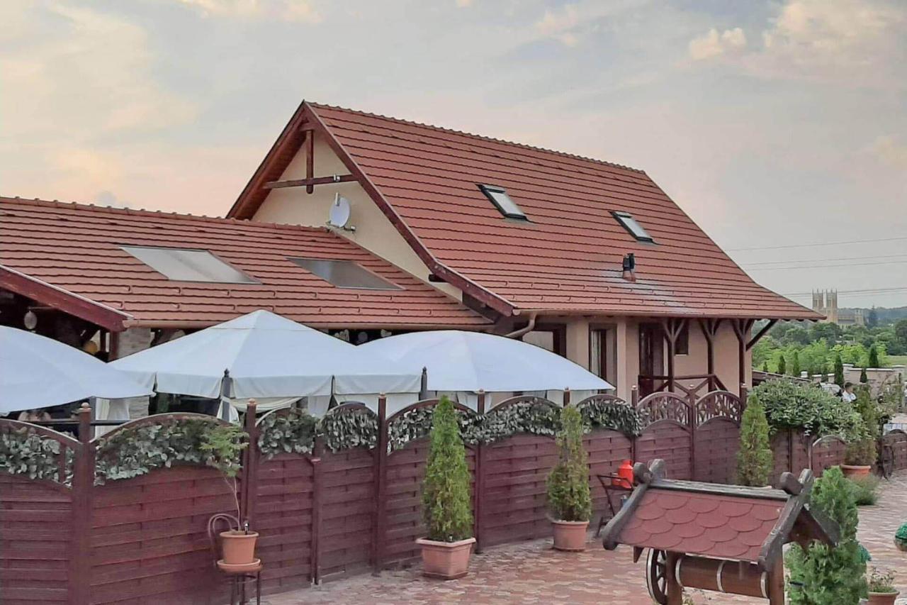 Barackos Wellness Villa Fot Экстерьер фото