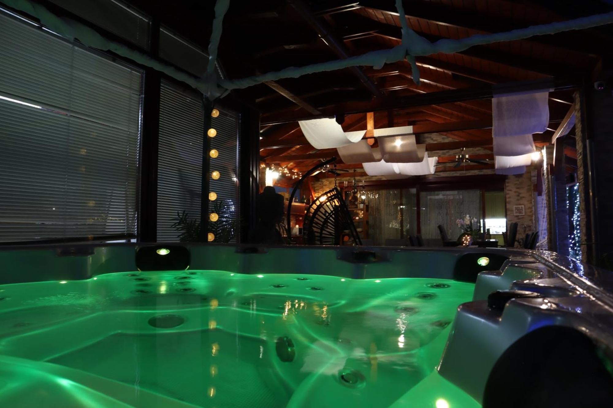 Barackos Wellness Villa Fot Экстерьер фото